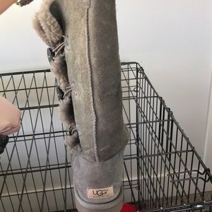 Gray ugg boots